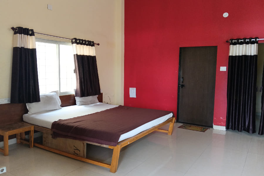 Garden view resort in wai satara city