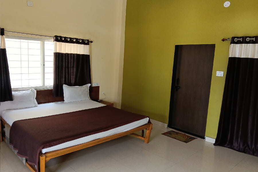 Garden view resort in wai satara city