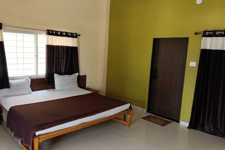 Super deluxe room in Mahabaleshwar