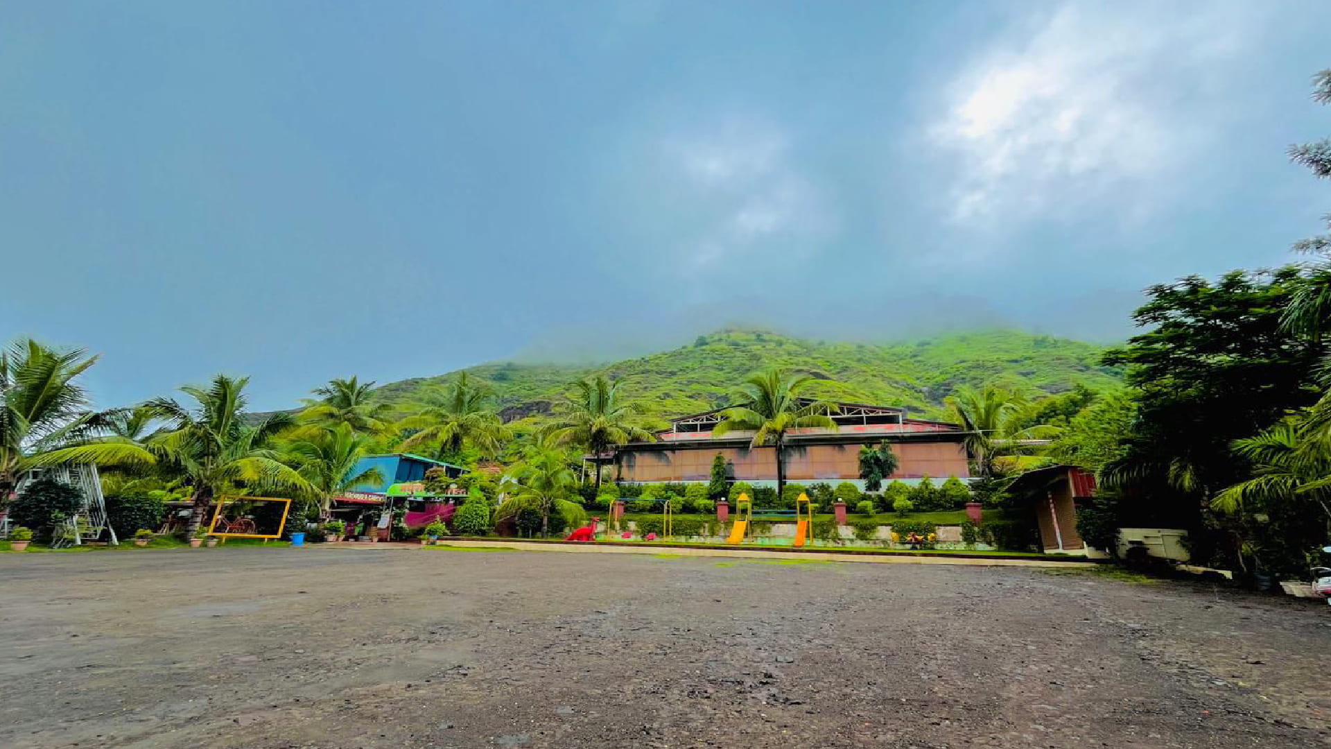 Luxury resort in wai Satara